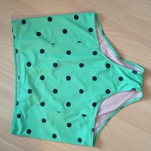 Extended high rise bottoms